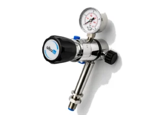 Bench-mounted point-of-use regulator for laboratory gas control