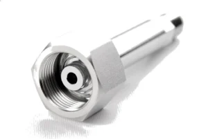 Cylinder connection for high-purity gas regulator systems