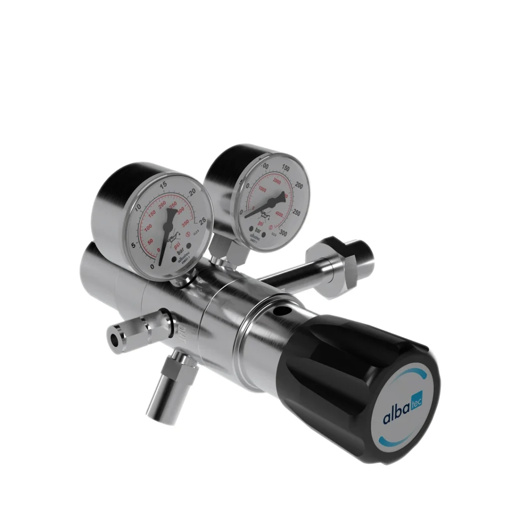 Dual-stage cylinder pressure regulator for high-purity specialty gases