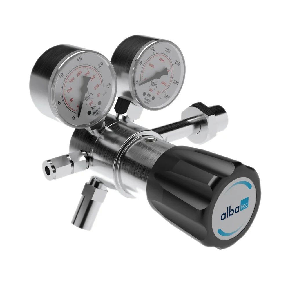 Single-stage cylinder pressure regulator for high-purity specialty gases